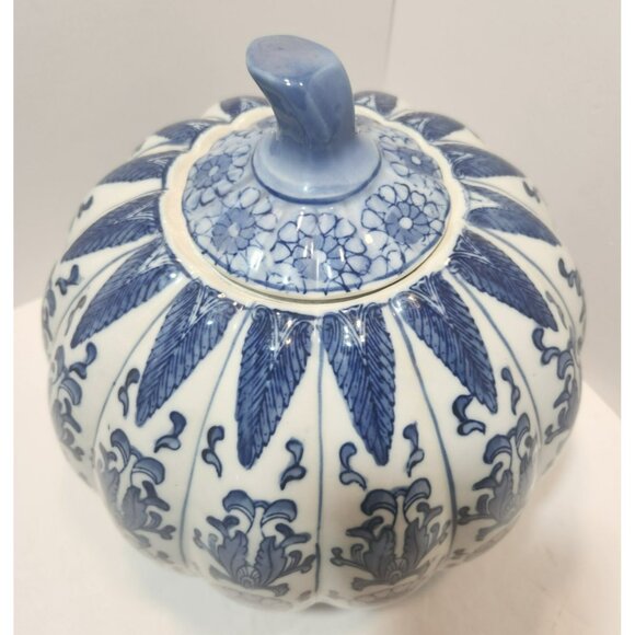 Vtg Large Chinese Blue & White Floral Porcelain Pumpkin Shaped Ginger Jar w/Lid - Picture 2 of 12